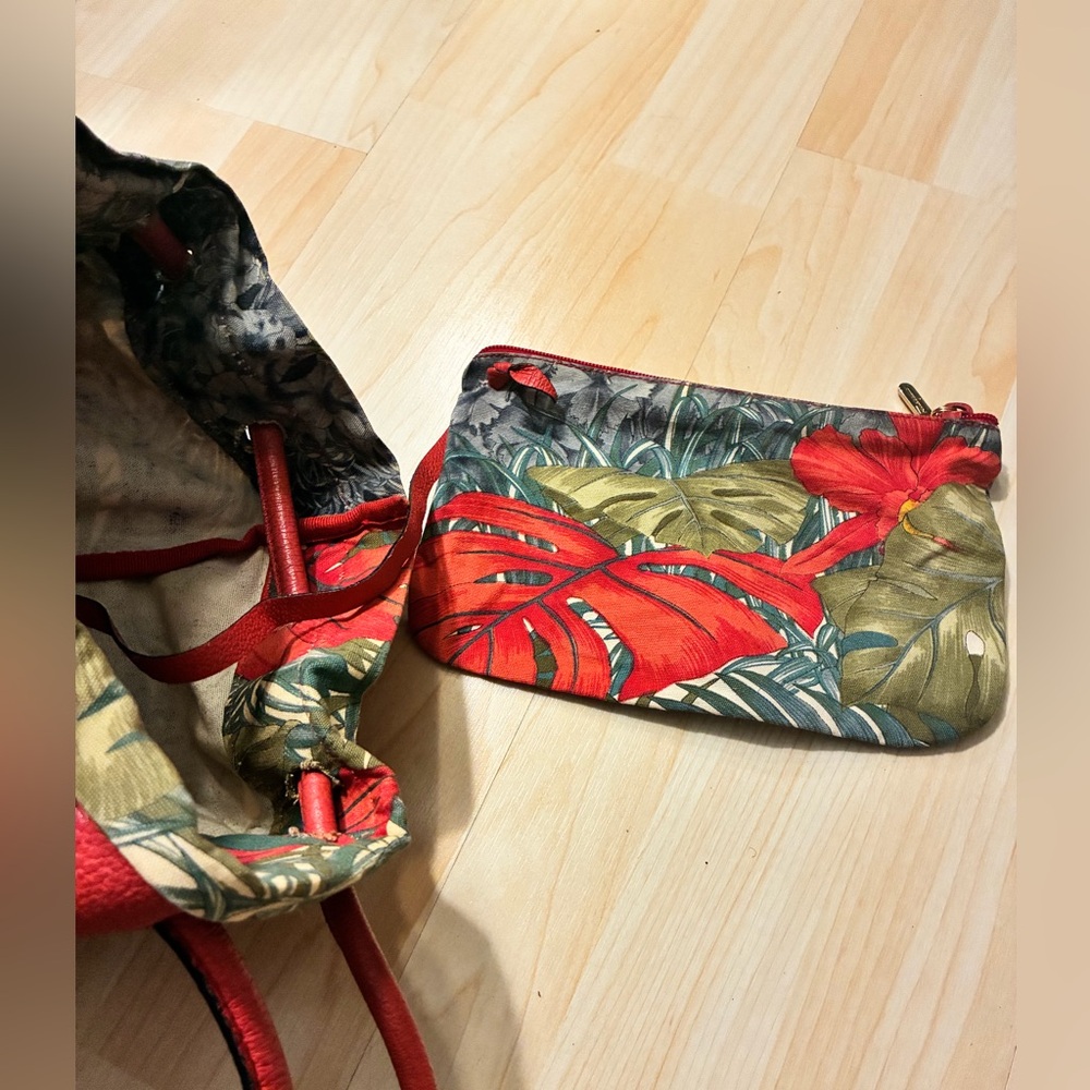 Authentic Vintage Salvatore Ferragamo Large Jungle Floral Lion Bucket bag - Picture 4 of 16